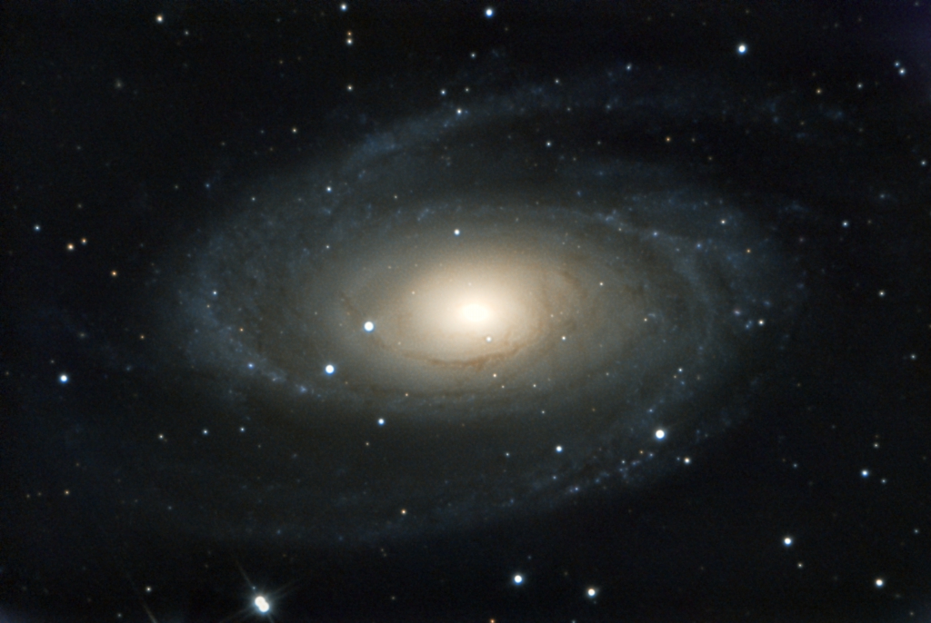 seconda elaborazione bordi M 81.jpg