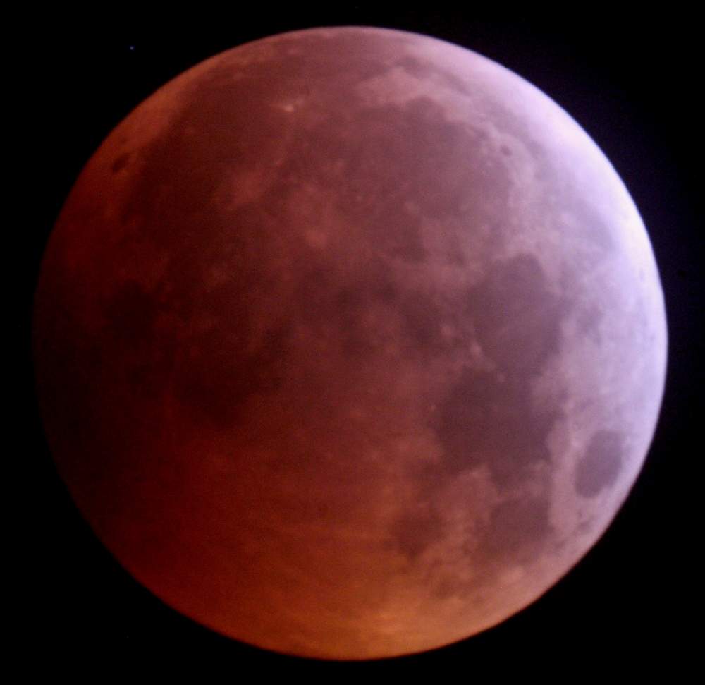 Eclissi_Luna_2019_Riccardo_Giuliani_Mak_90_1000_forum_astronomia.JPG